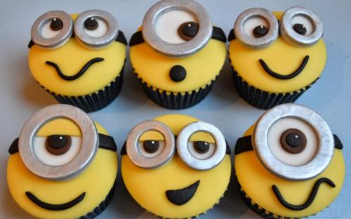 Tizenegy kreatív Minion süti ajándék